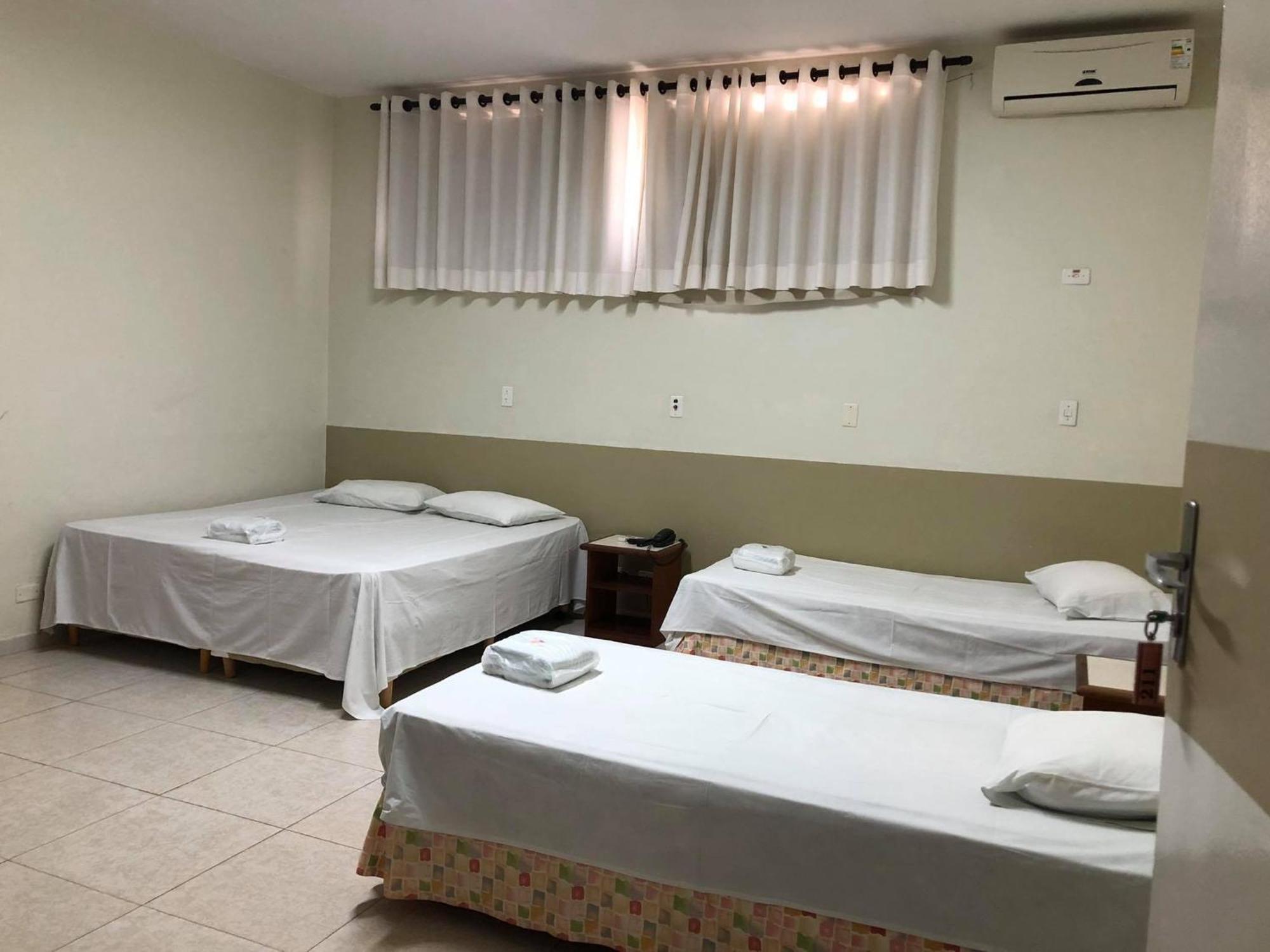 אוריניוס Regio Plaza Hotel מראה חיצוני תמונה