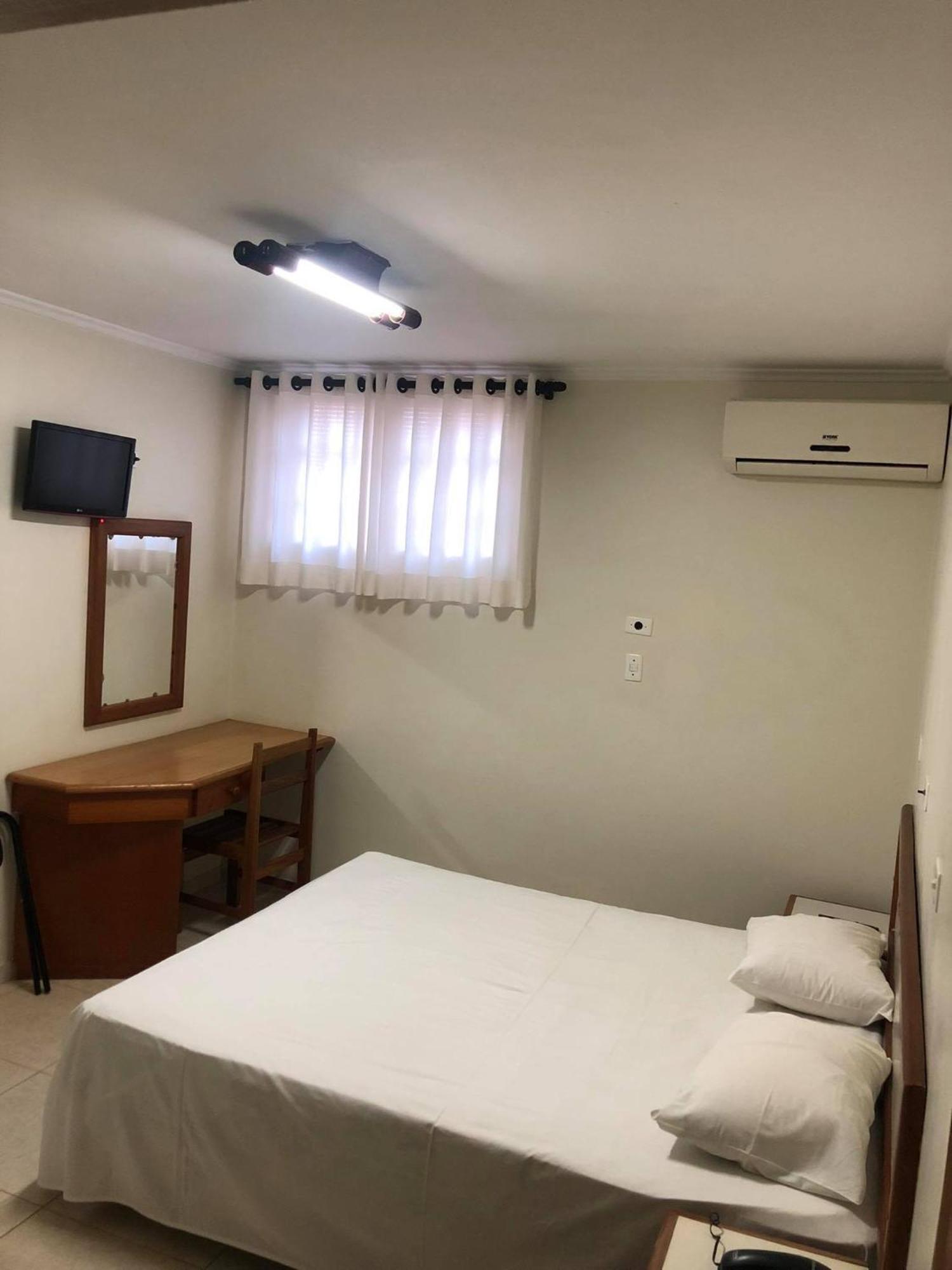 אוריניוס Regio Plaza Hotel מראה חיצוני תמונה