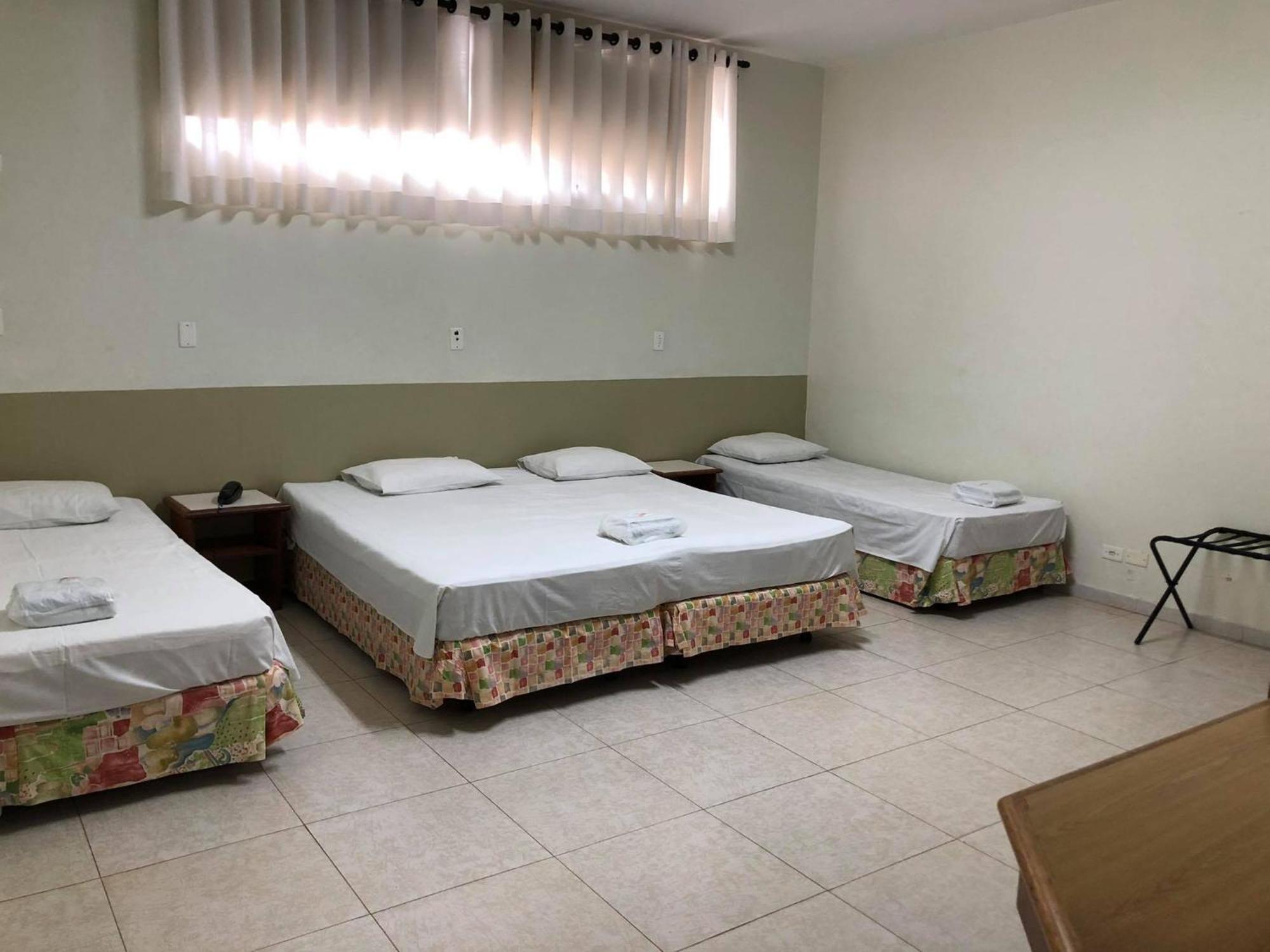 אוריניוס Regio Plaza Hotel מראה חיצוני תמונה