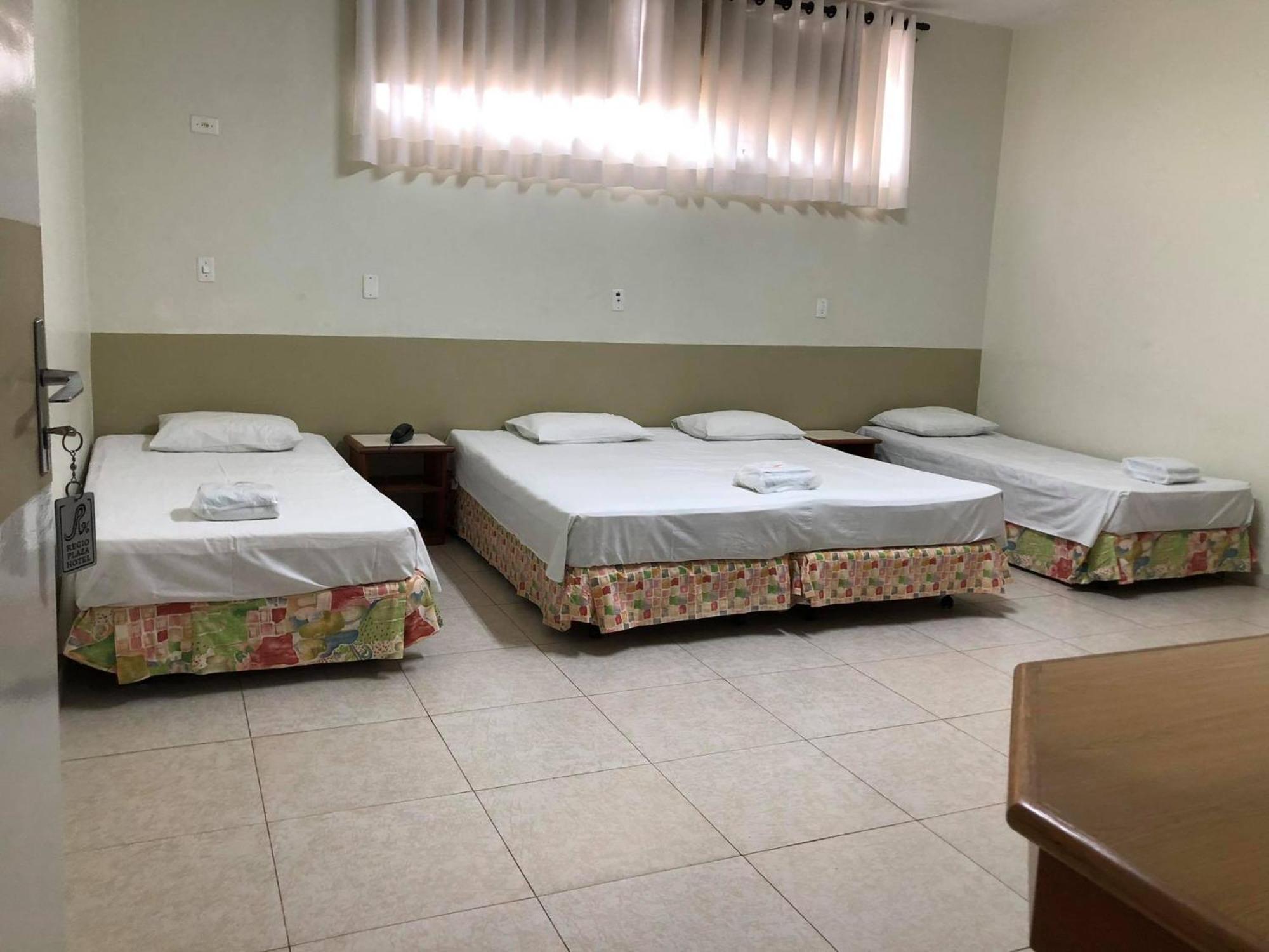 אוריניוס Regio Plaza Hotel מראה חיצוני תמונה