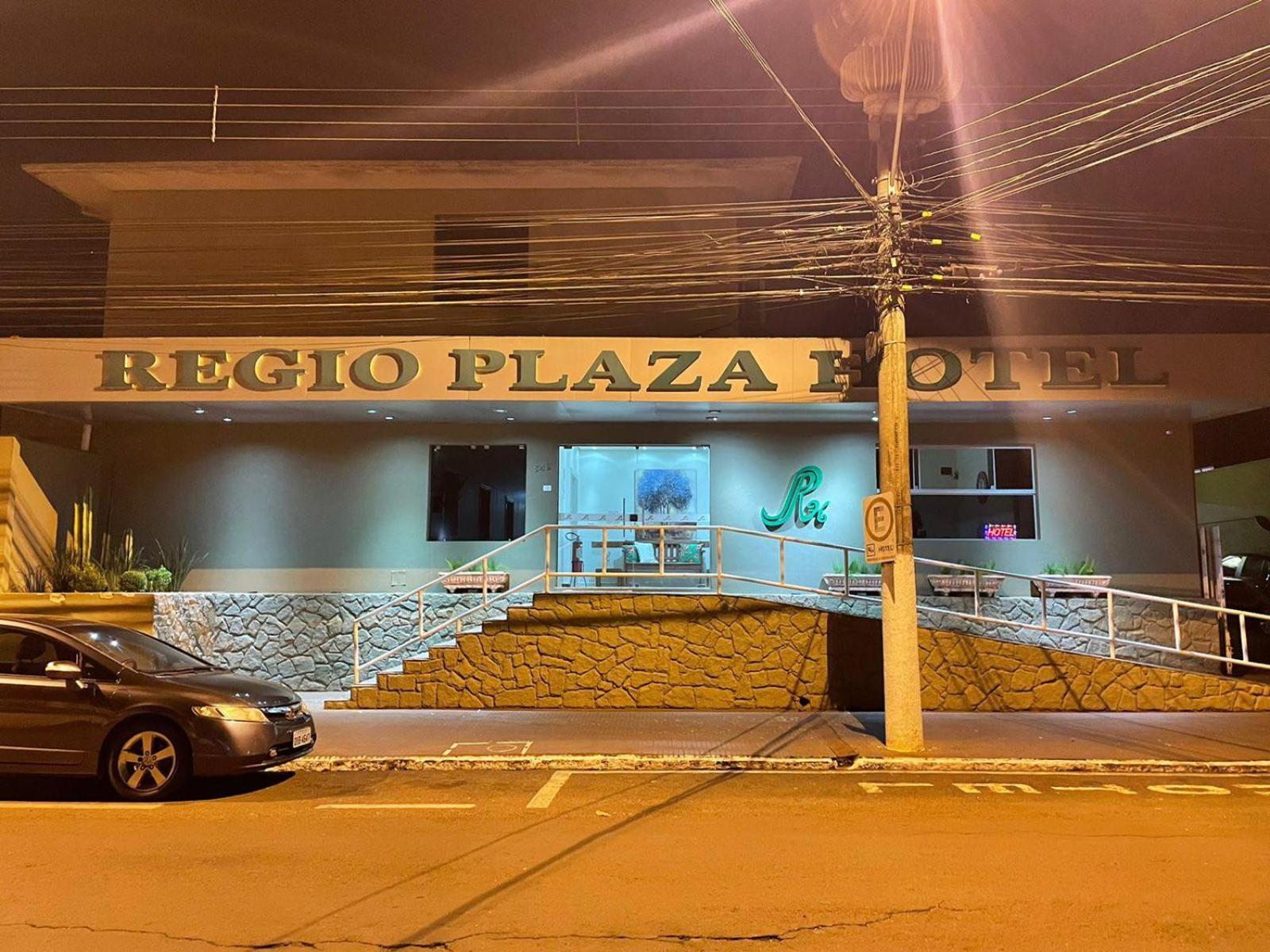 אוריניוס Regio Plaza Hotel מראה חיצוני תמונה